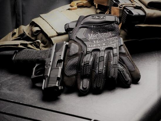 M-Pact Gloves Black
